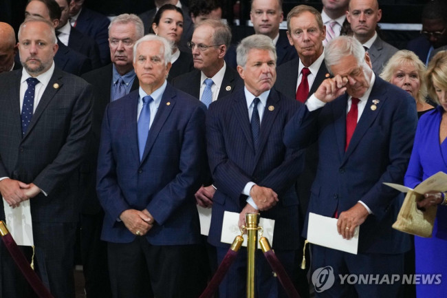 그레이엄 전 의원 죽음에 애도하는 의원들