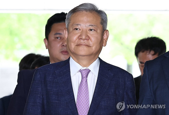 영장심사 위해 법원 향하는 이상민 전 장관
