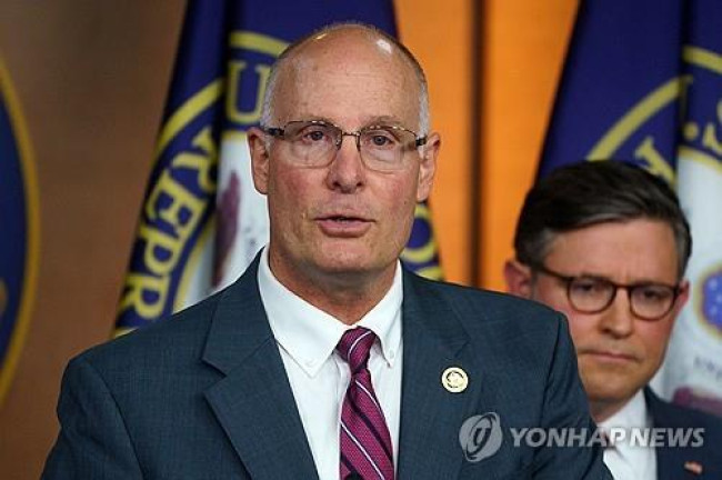 존 물레나 미 하원 미중전략경쟁특위 위원장