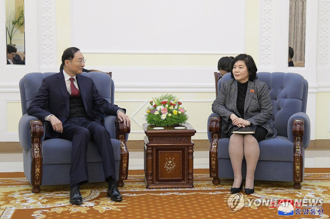 북한 최선희, 중국 외교차관과 면담