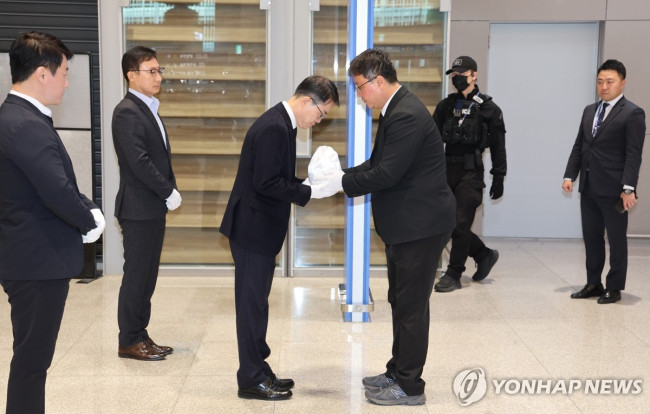 캄보디아 사망 대학생 유해, 고국으로