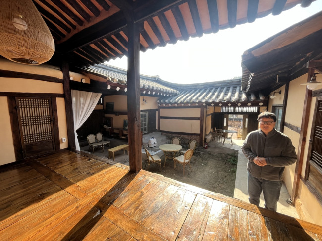 게스트하우스가 들어선 한옥 주택 내부