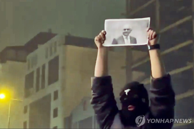 외신이 확보한 이란 시위대 영상 화면